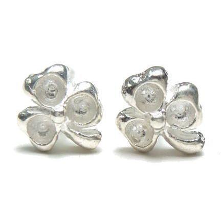 シルバーピアス 三つ葉 クローバー お花 スタッドピアス a401(a-12-1