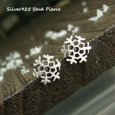 水晶の雪の結晶ピアス シルバーピアス 雪の結晶 模様 雪印 ピアス a462(a-14-6) ブロガー