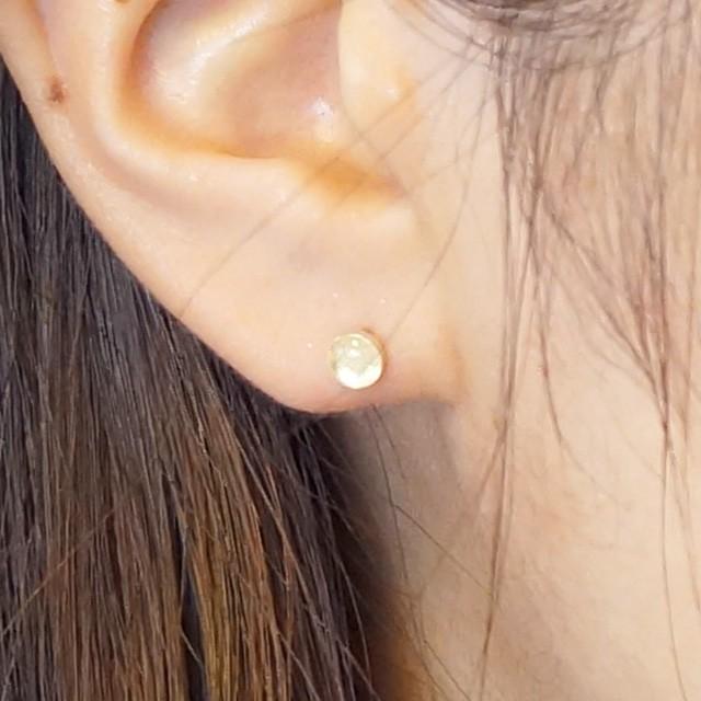 シルバー925 ラウンド型クリスタルピアス シルバー925 silver925 ピアス ラウンド 丸 まる キラキラ ラメ