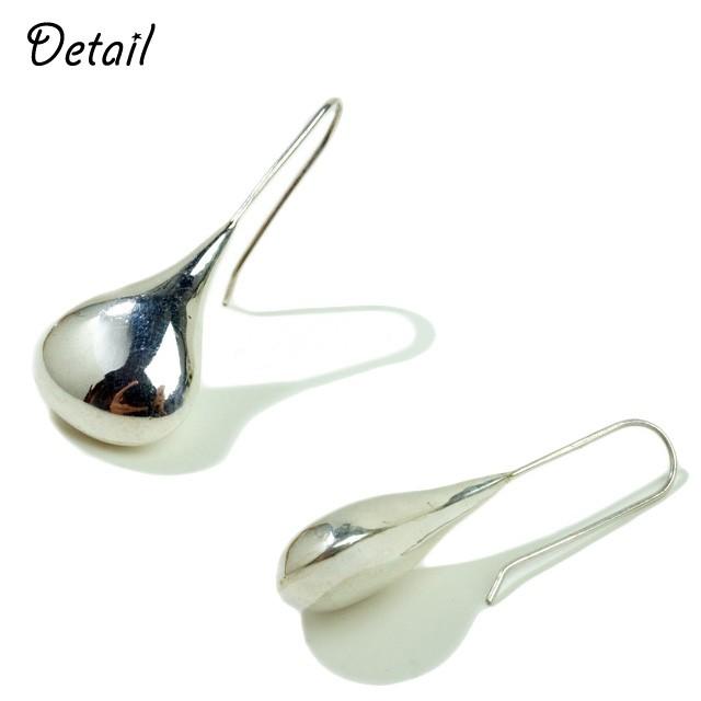 シルバーピアス 涙型 ティアドロップ 雫 しずく フックピアス
