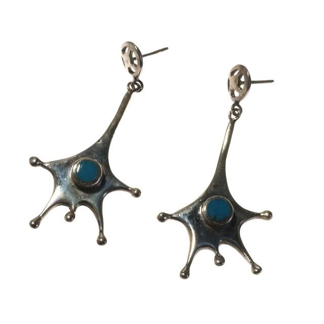 ⭐︎AGATHA⭐︎美品ジルコニアシルバーチャームとオニキスピアス ⭐︎AGATHA⭐︎美品ジルコニアシルバーチャームとオニキスピアス