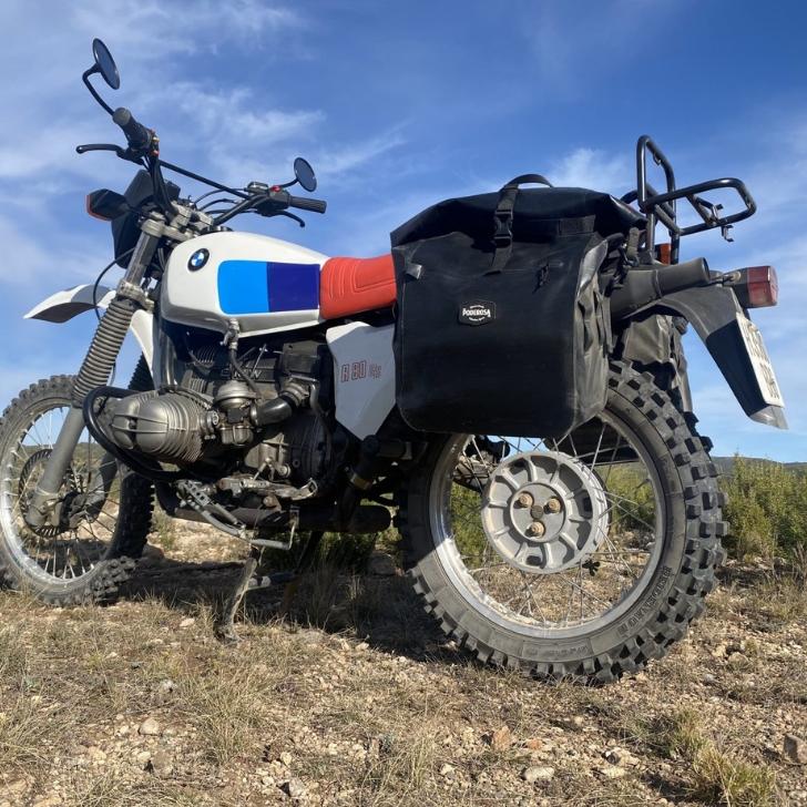 Lofoten 22L 防水サドルバッグ サイドバッグ 黒 LaPoderosaGoods 国内在庫あり 即納 トライアンフ BMW インディアン ロイヤルエンフィールド モトグッツィ |  | 14