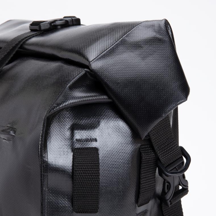 Lofoten 22L 防水サドルバッグ サイドバッグ 黒 LaPoderosaGoods 国内在庫あり 即納 トライアンフ BMW インディアン ロイヤルエンフィールド モトグッツィ |  | 08