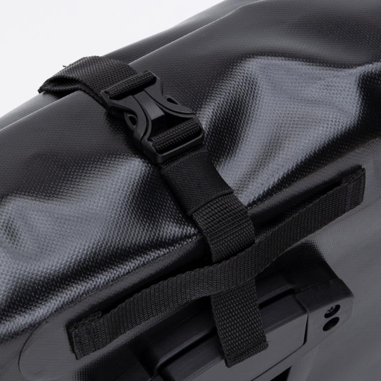 Lofoten 22L 防水サドルバッグ サイドバッグ 黒 LaPoderosaGoods 国内在庫あり 即納 トライアンフ BMW インディアン ロイヤルエンフィールド モトグッツィ |  | 09