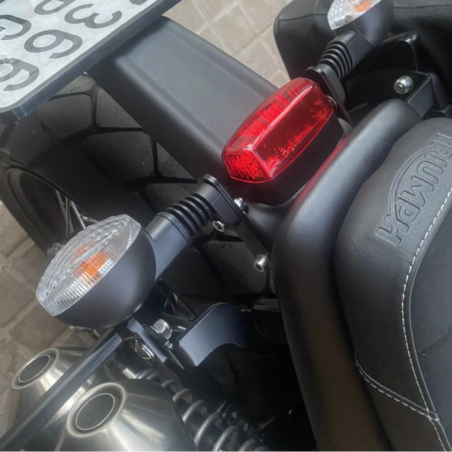 ストリートスクランブラー サンダーストーム/ショートテール用ウインカー移設プレート |  | 01