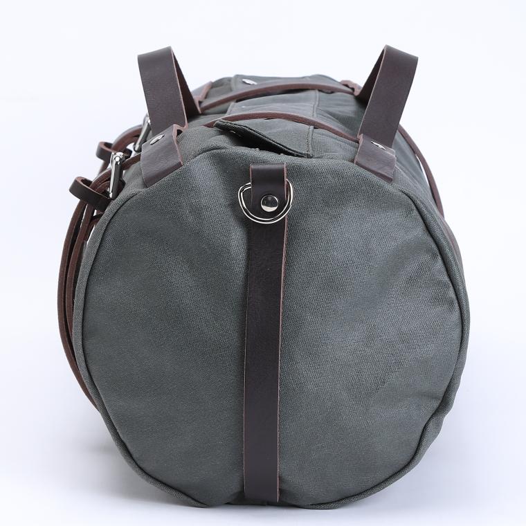 Shiraz bag 30L ダッフルバッグ シートバッグ グリーン 緑 La Poderosa Goods 国内在庫あり 即納 PODEROSA |  | 02