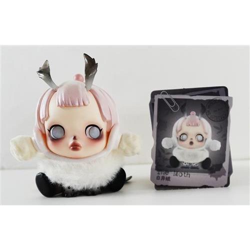 POPMART SKULLPANDA 蛾 限定フィギュア POPMART SKULLPANDA The Mare of Animals シリーズ Moth フィギュア