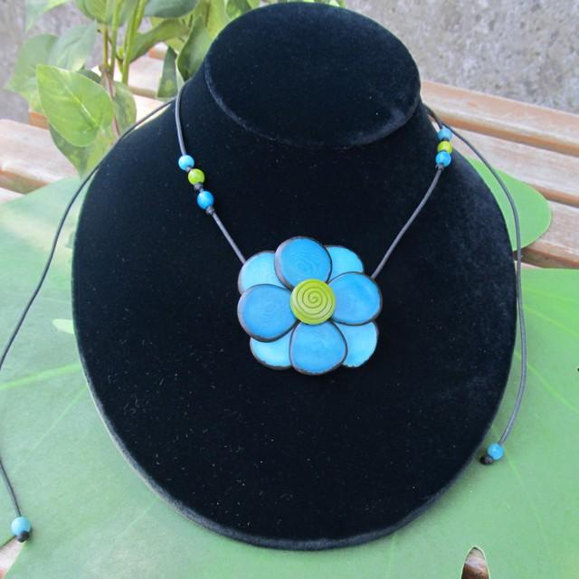 LT-1016 タグア ネックレス 小花  Tagua Necklet |  | 01