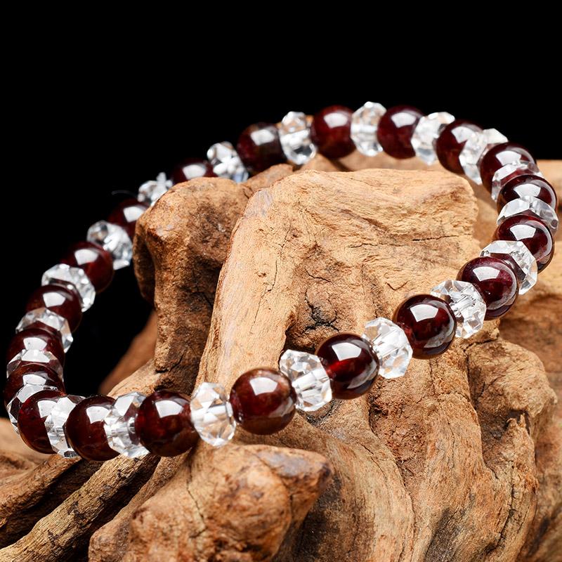 パワーストーン 天然石 信頼と友愛の深紅のクリスタルガーネットブレス