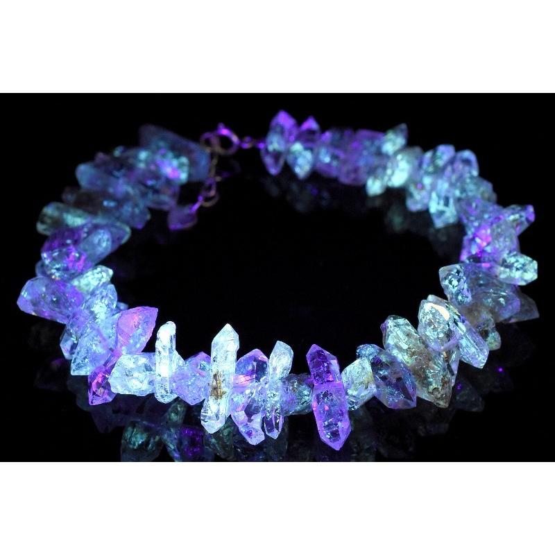 希少！激レア！！石油入り水晶 オイルインクォーツ 2-6x8-15mm 両剣 