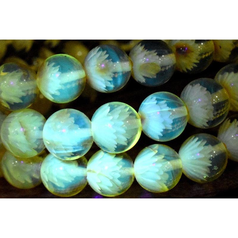 繊細彫刻◇透明 ゴールデンアンバー 黄金琥珀 6mm 睡蓮花内彫