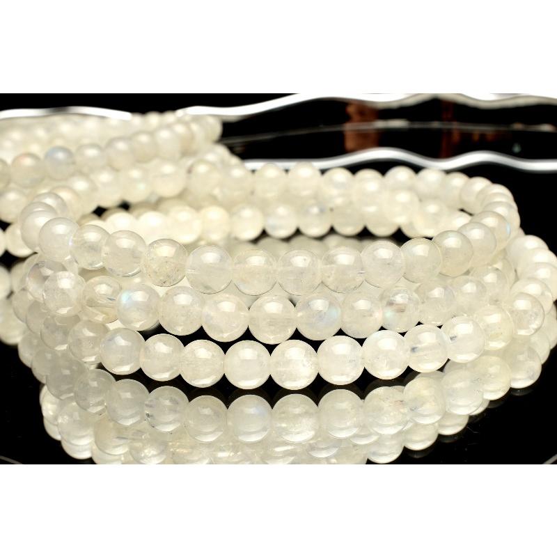 大人気◇マダガスカル産 レインボームーンストーン 5.5mm 3連タイプ