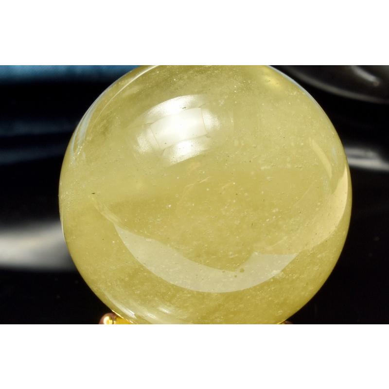 1点物】希少◇宇宙からの贈り物 リビアングラス 33mm 丸玉(台座付き