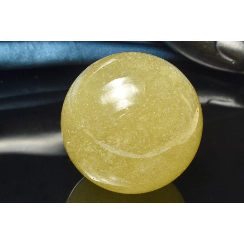 1点物】希少◇宇宙からの贈り物 リビアングラス 34mm 丸玉(台座付き