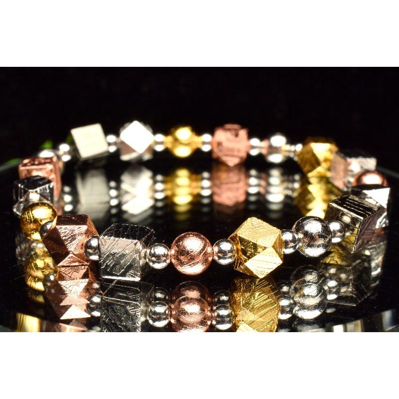 宇宙からの贈り物 ◇メテオライト(アルタイ隕石)ブレスレット天然石