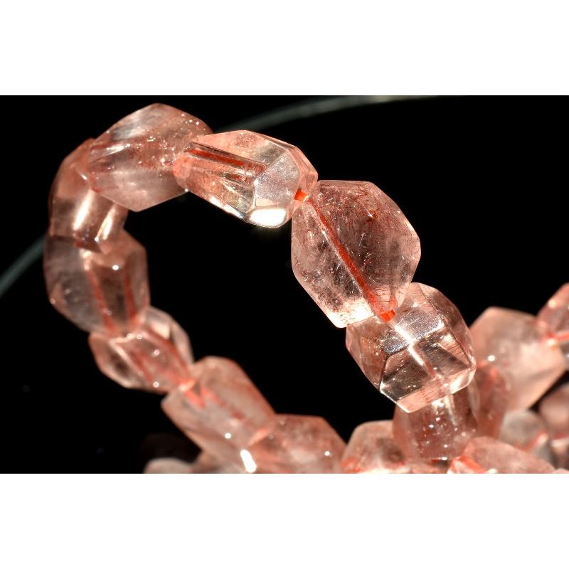 期間限定SALE】【1点物】5A級高品質☆希少形状 ストロベリークォーツ