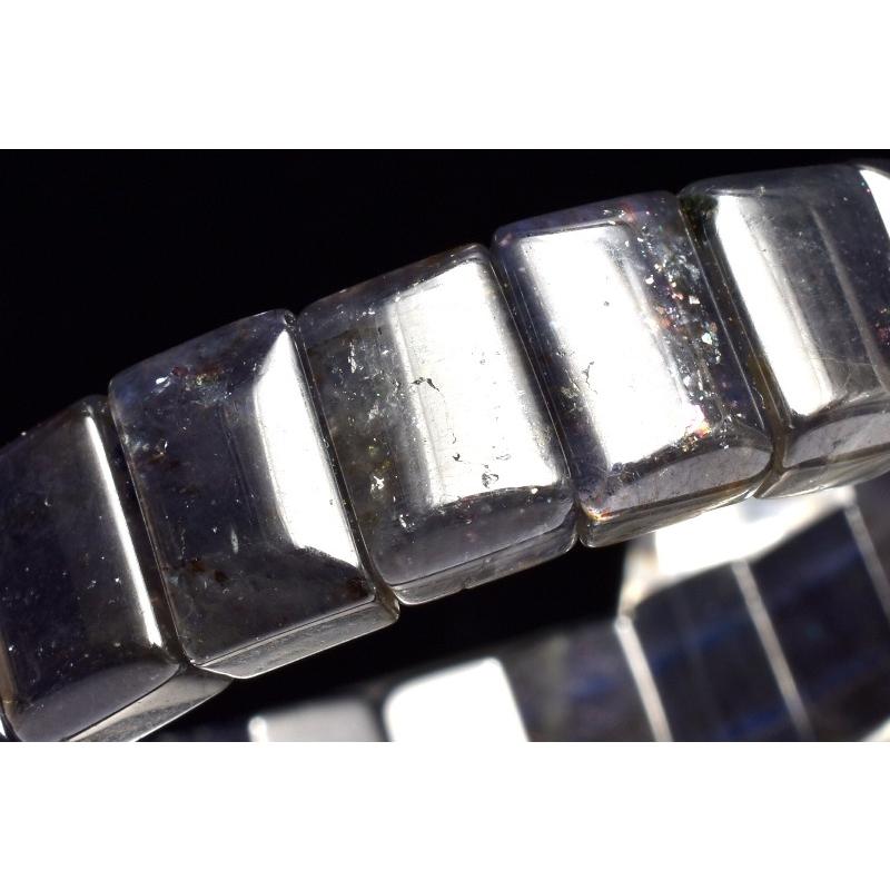 1点物】煌めき宿す深い青 アイオライトサンストーン 7.5x11-12mm