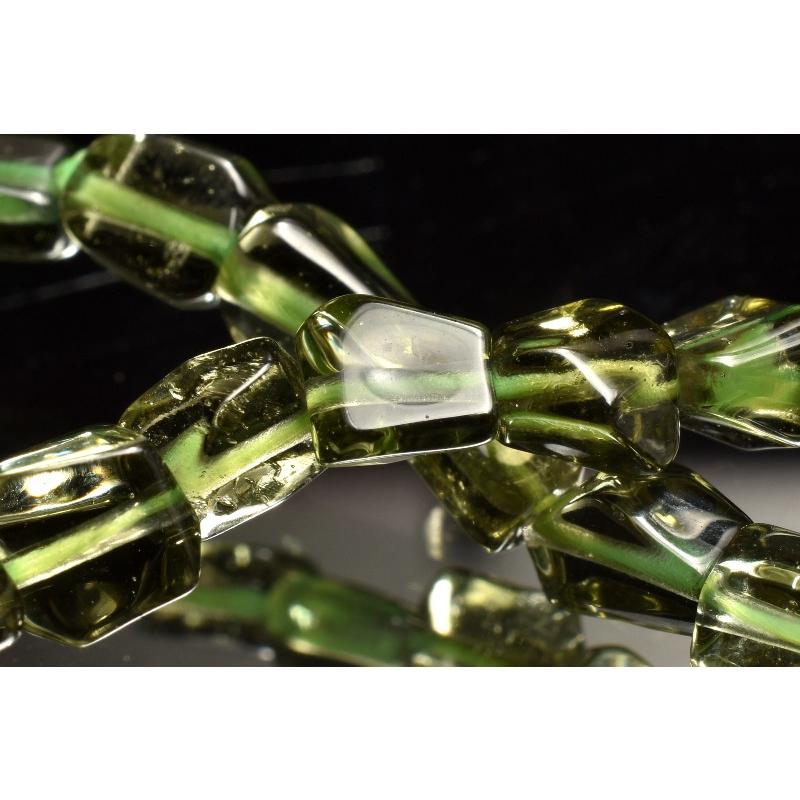 【１点物】極上SA級☆入手困難 モルダバイト　5-7.5x4-5mm　原石ラフカット ブレスレット _MD373の画像
