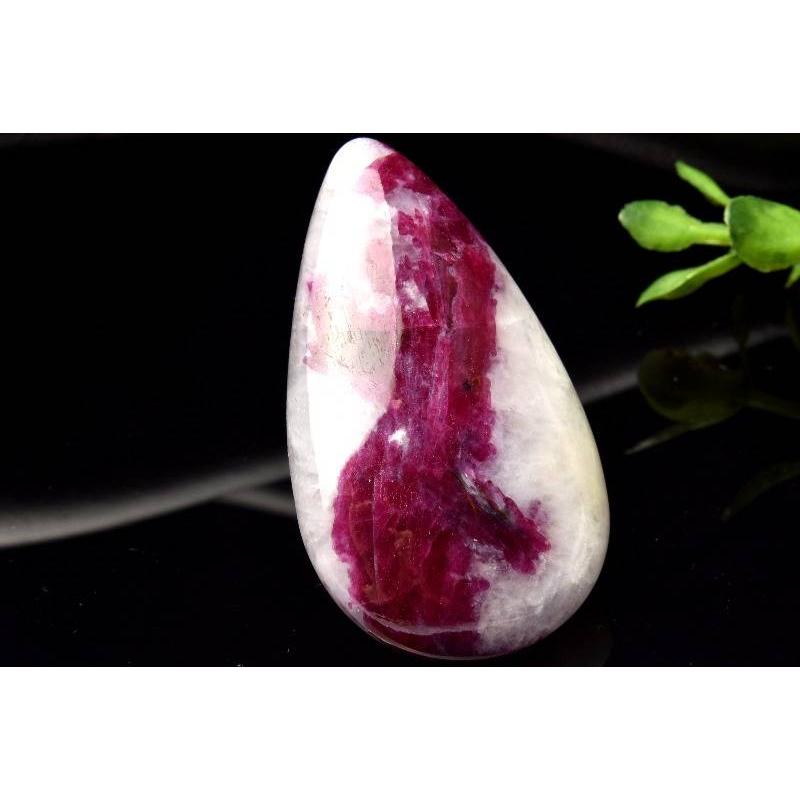 1点物】レア共生 ルビーインクォーツ 43x25mm ドロップ ルース