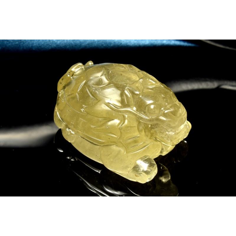 1点物】AAA+☆繊細彫刻 リビアングラス 34x26mm 龍亀 置物