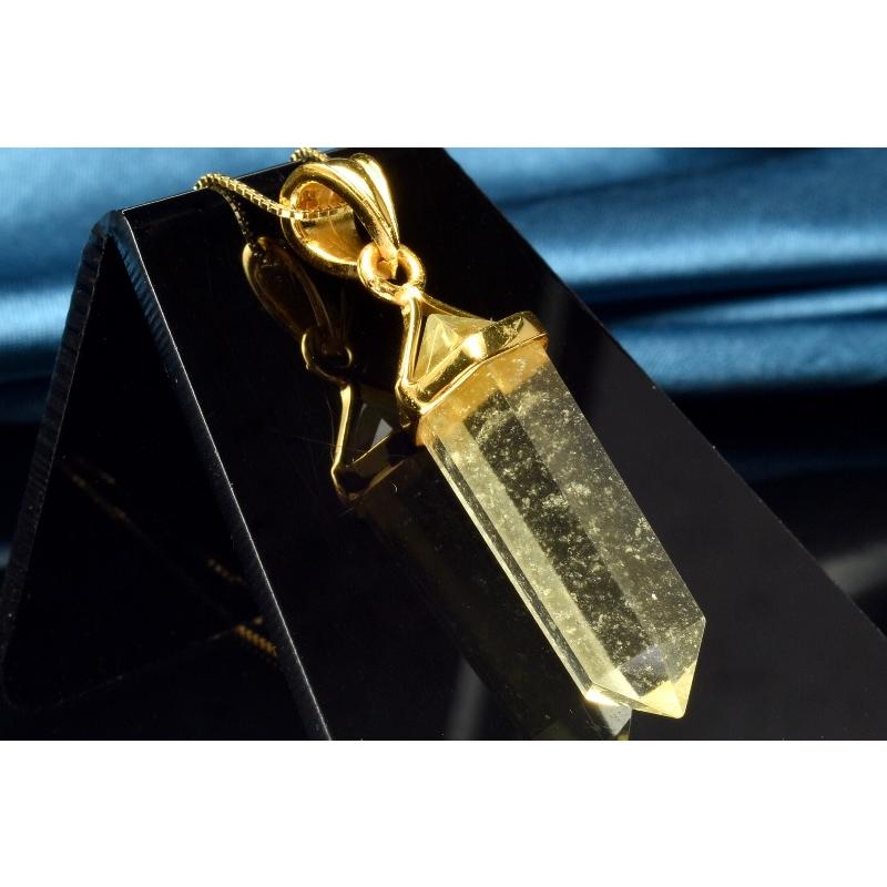 【大開運！高品質！】リビアングラス　透明感　大きいルース　ペンダント　ブレス 1点物】Silver925◇AAA透明レモンカラー リビアングラス 29x9mm