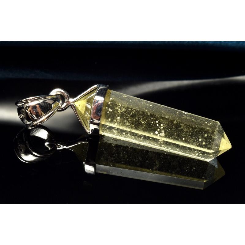 1点物】Silver925◇AAA透明レモンカラー リビアングラス 31x8mm