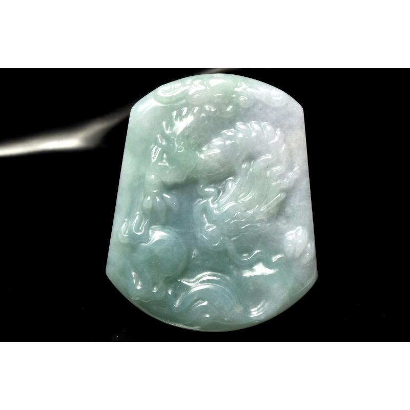 1点物】ミャンマー産◇繊細彫刻 翡翠(ジェダイト) 50x41mm 青龍彫刻 