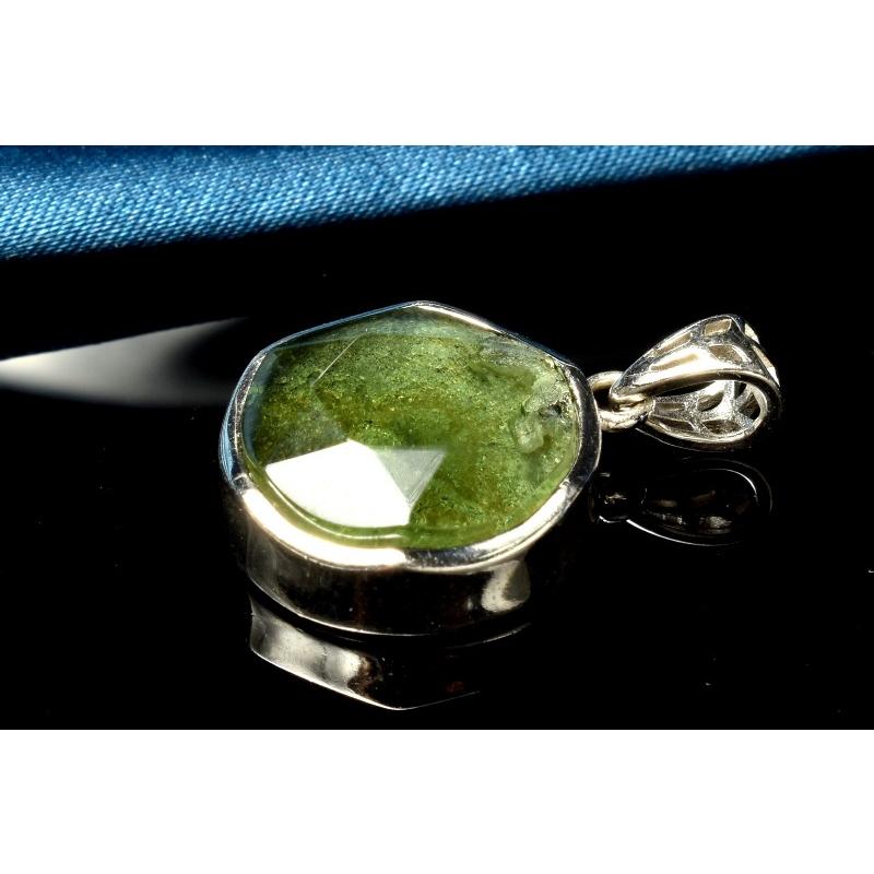 1点物】AAAA数量限定☆Silver925 モルダバイト 13mm 六芒星