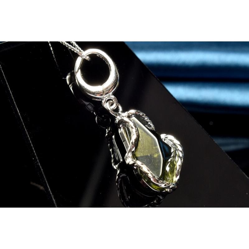 1点物】AA+入手困難☆Silver925 モルダバイト 13x8mm 原石ラフカット