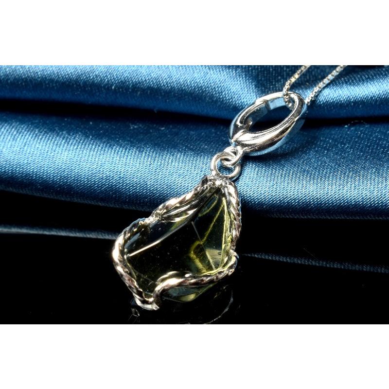 1点物】AA+入手困難☆Silver925 モルダバイト 13x8mm 原石ラフカット
