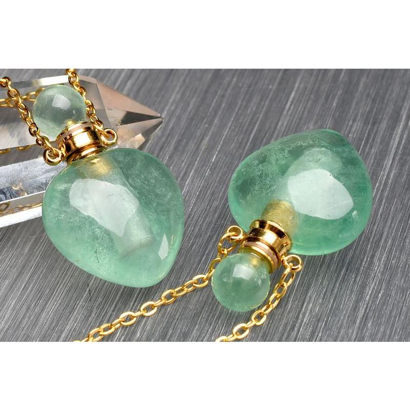 人気！ グリーンフローライト 34.5x22mm 香水瓶 ハート ペンダント