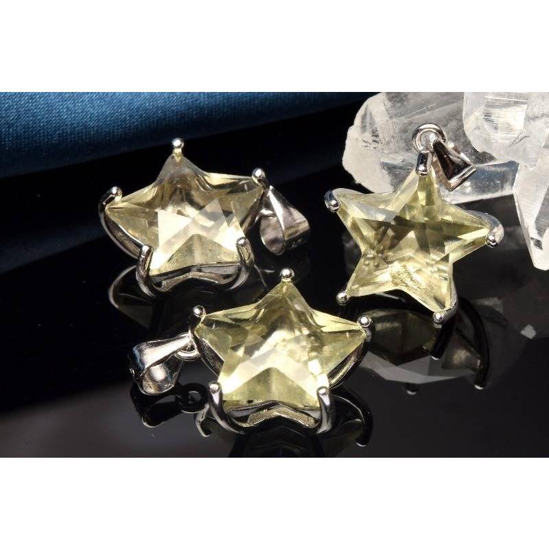 Silver925◇希少高品質 リビアングラス 12x12mm 星型 ペンダントトップ