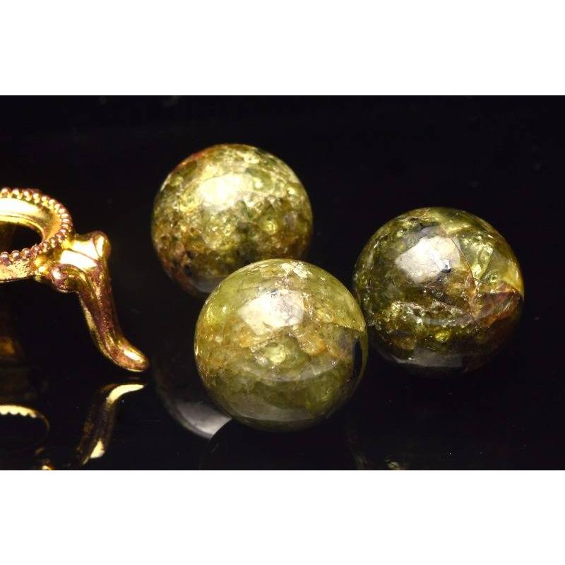 天然石 パワーストーン ペリドット 超大玉 希少 1点限定 楽天市場】希少 大粒 ペリドット 1石 大粒 タンザニア産 さざれ