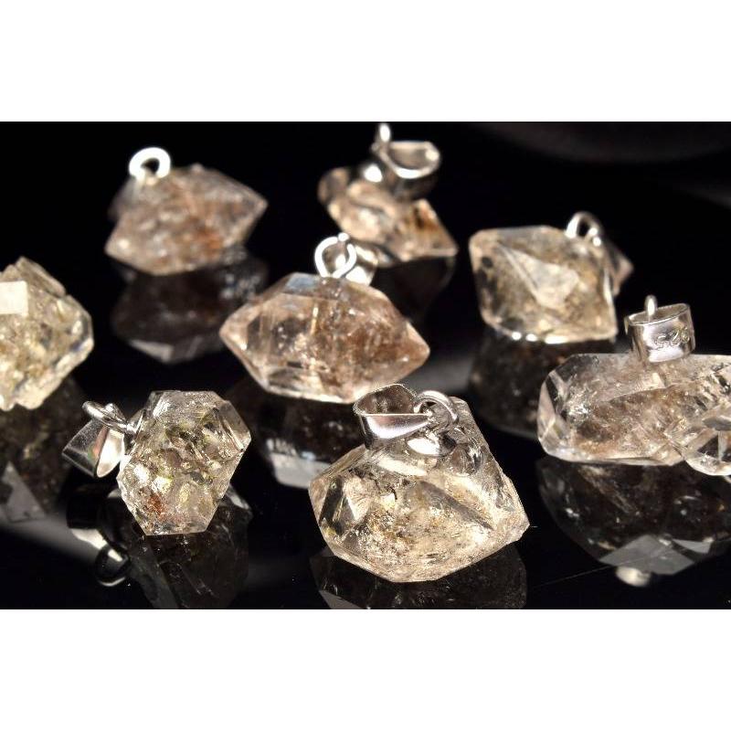 Silver925◇UV発光 石油入り水晶 オイルインクォーツ 11-17x5-7mm 原石