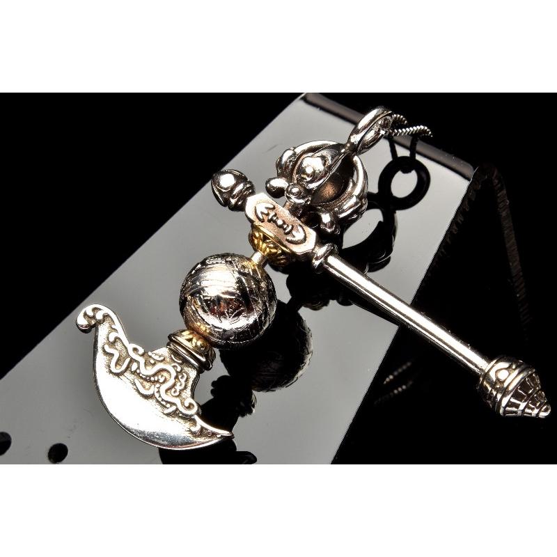 アルタイ隕石(メテオライト) 44x44(丸玉10)mm 鉞刀斧 シルバー