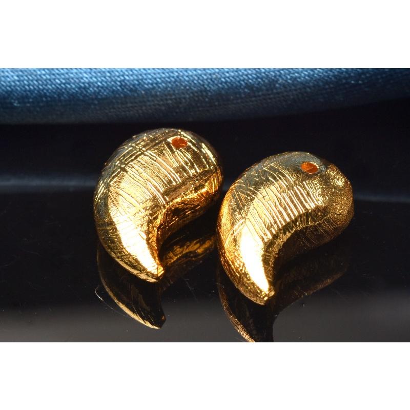 ギベオン(メテオライト隕石) 14x8mm ゴールドコーティング勾玉 ルース