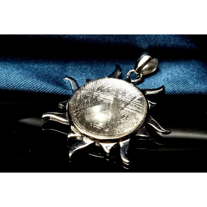 スウェーデン産Silver925◇ ギベオン(メテオライト隕石) 15mm シルバー