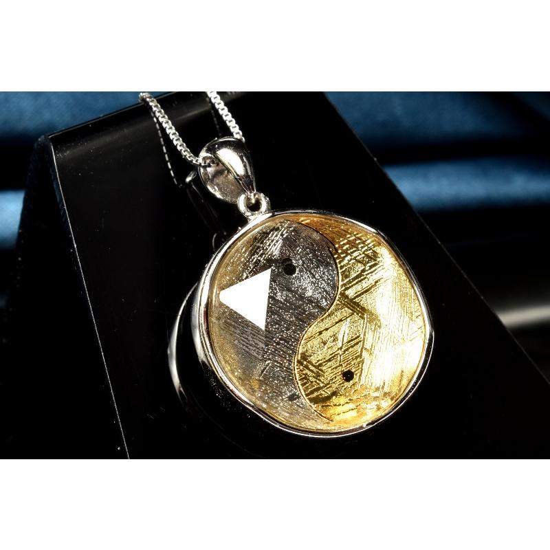 スウェーデン産Silver925◇ ギベオン(メテオライト隕石) 18mm シルバー