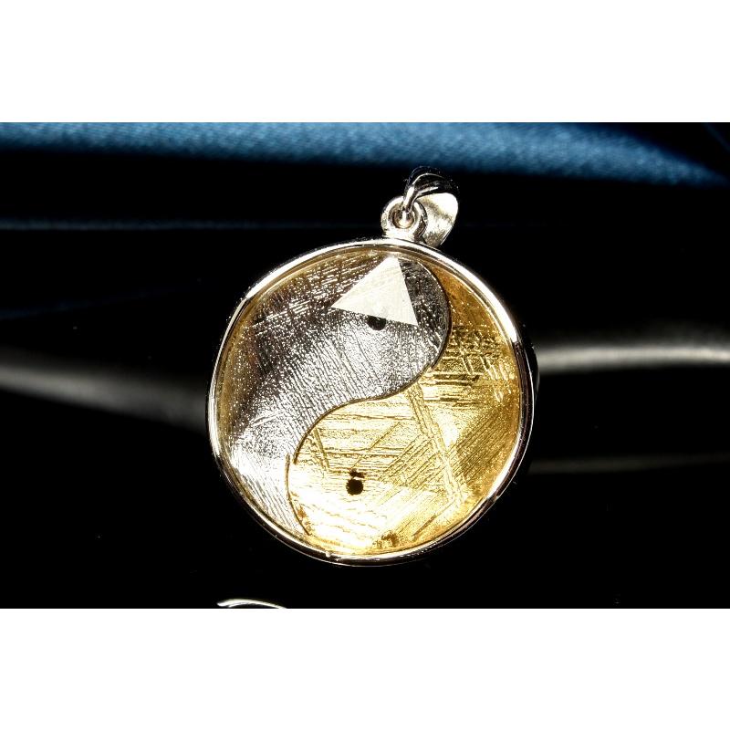 スウェーデン産Silver925◇ ギベオン(メテオライト隕石) 18mm シルバー
