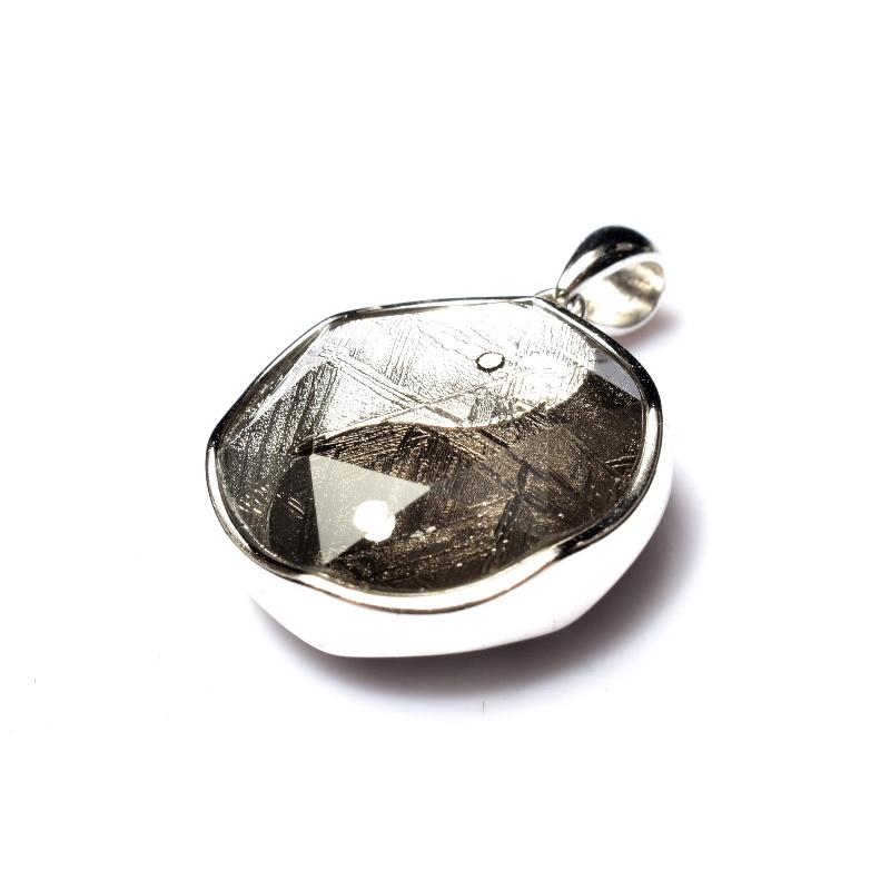 スウェーデン産Silver925◇ ギベオン(メテオライト隕石) 18mm シルバー