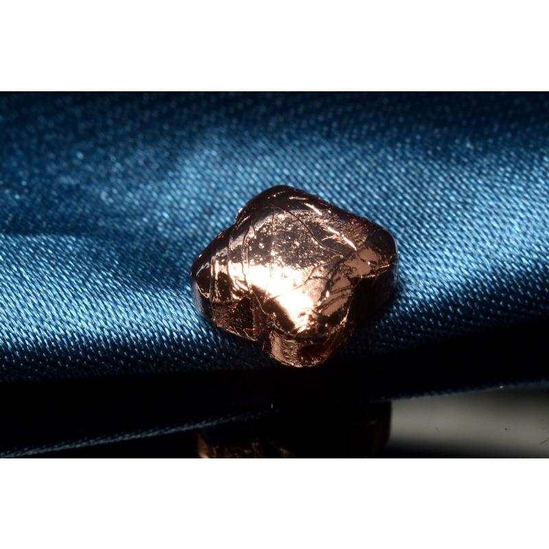 アルタイ隕石(メテオライト) 8x8mm クローバー(貫通穴) ピンクゴールド