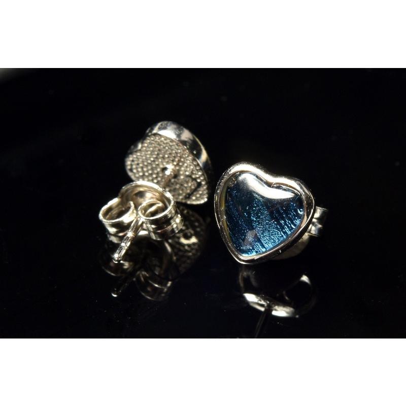 ~凍てついた銀河の煌めき~ 天然メテオライト(アルタイ隕石)カボションピアス6㎜ Silver925 メテオライト(アルタイ隕石) 6mm ハート ブルーコーティング