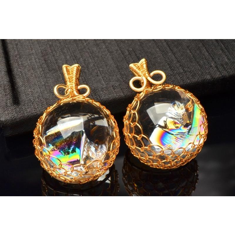 虹入り アイリスクォーツ 23mm 勾玉 ルース(トップ穴あき) 1個売り_
