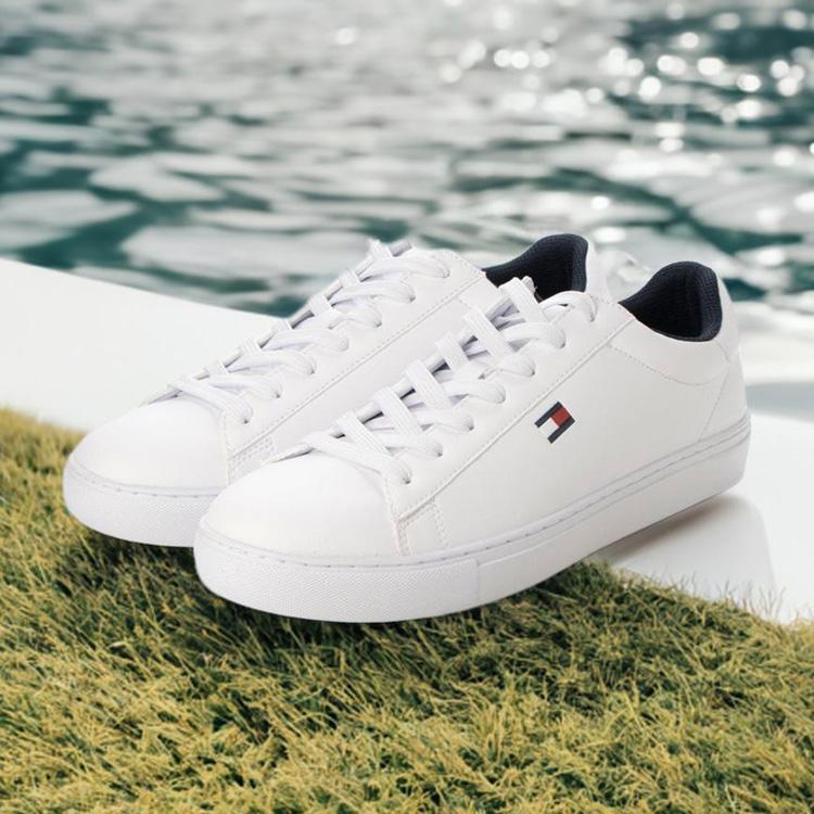 TOMMY HILFIGER（トミー・ヒルフィガー） レザースニーカー ローカット