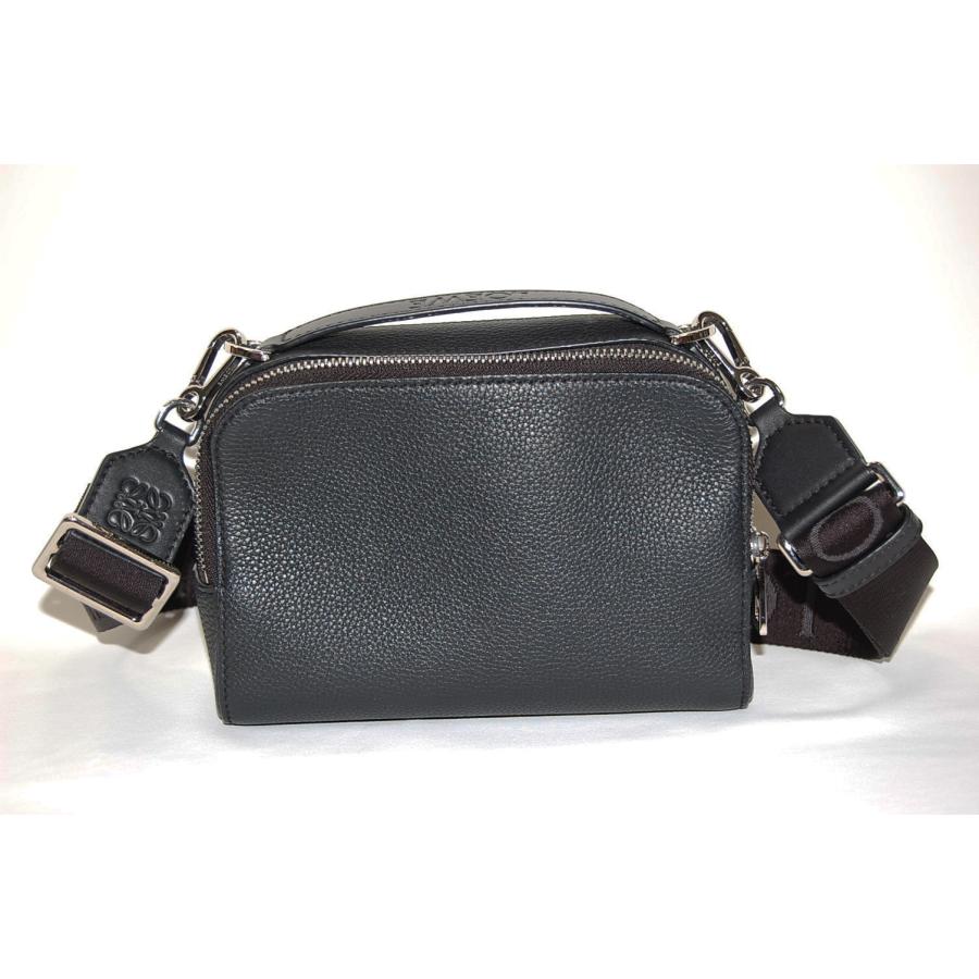 ロエベ クロスボディ カメラバッグ ミニ ブラック ショルダーバッグ loewe LOEWE ロエベ カメラ クロスボディバッグ ミニ サテンカーフ