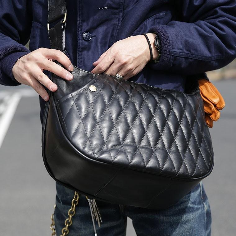 Schott N.Y.C ショット パディット レザー バナナ バック Schott N.Y.C ショット パディット レザー バナナ バック