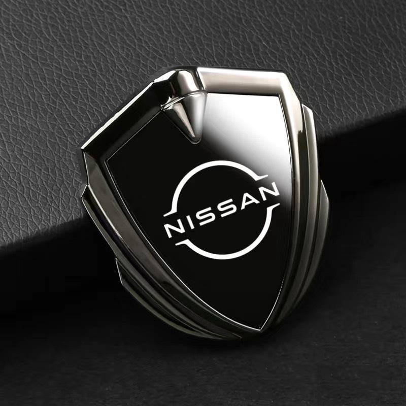 日産（NISSAN） ◇日産 NISSAN◇深錆色/ブラック◇ステッカー 車ロゴ