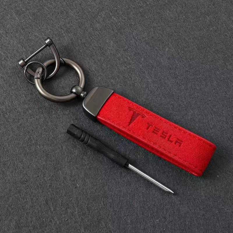 テスラ TESLA レッド 車用 キーホルダー アルカンターラ素材 カーキーチェーン キーリング 紛失防止 カラビナクリップ aabf qtm
