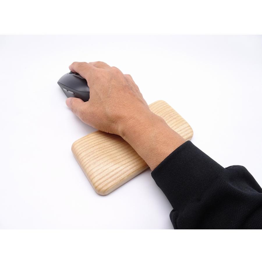 雪国で育った「桐」のマウスリストレスト |  | 03