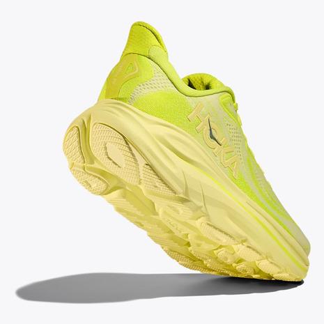 ホカ（HOKA）（レディース）ランニングシューズ ジョギングシューズ クリフトン 10  イエロー 1162031-NSS スニーカーの画像